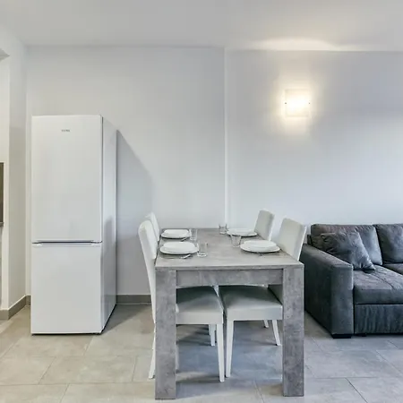 Giuliano Superior 2 4 Personas Apartment Empuriabrava
